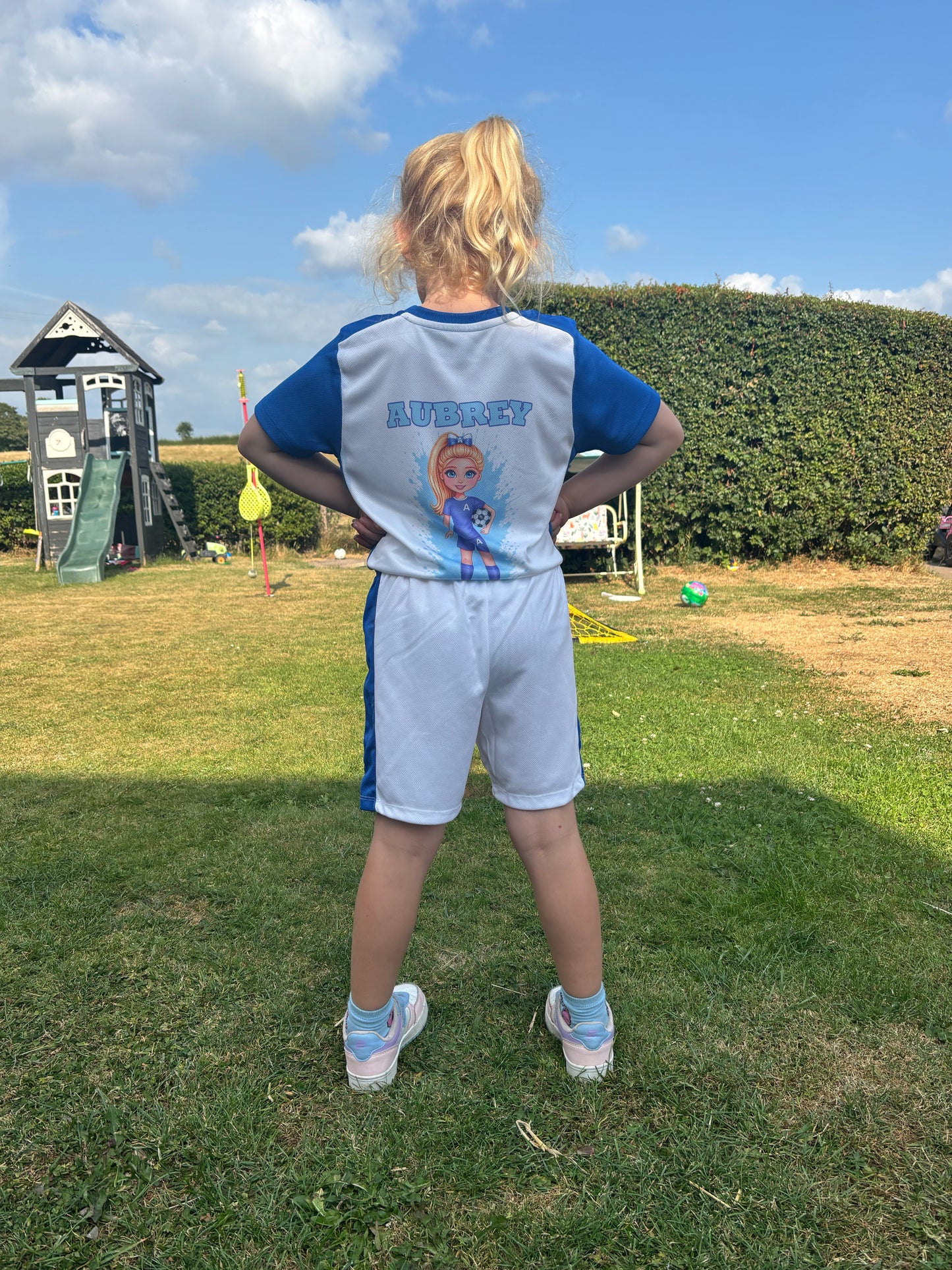 Sports short & T-shirt personalised kids character set